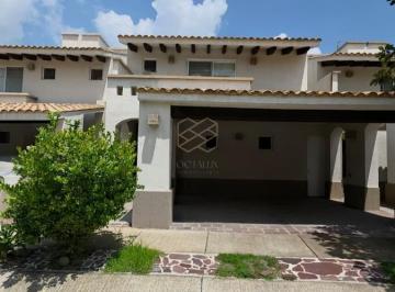 Casa · 3 Recámaras · 2 Estacionamientos · Casa en Residencial Rioja Mayorazgo