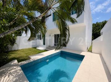 Casa · 248m² · 3 Recámaras · 2 Estacionamientos · Casa en Venta en Residencial Cumbres - Precio de Oportunidad