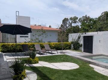 Casa · 360m² · 4 Recámaras · 7 Estacionamientos · Residencia de Retiro o Descanso en Ixtapan de La Sal Estado de Mexico