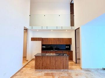 Casa en condominio · 245m² · 3 Recámaras · 2 Estacionamientos · Renta Amplio Townhouse de 3 Recamaras con Baño, piscina Acepta Mascotas Privada en Temozon Norte