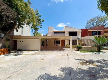 Casa de 3 habitaciones, Centro · Casa en Renta Privada Guayacán Muy Cerca de Cd Deportiva