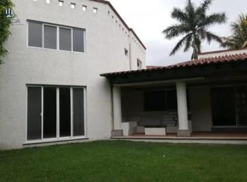 Casa de 4 habitaciones, Emiliano Zapata · Casa en Renta Dentro de Club de Golf