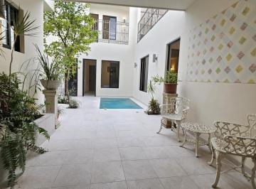 Casa de 4 habitaciones, Mérida · Casa en Renta en Mérida a Una Calle de La Plancha