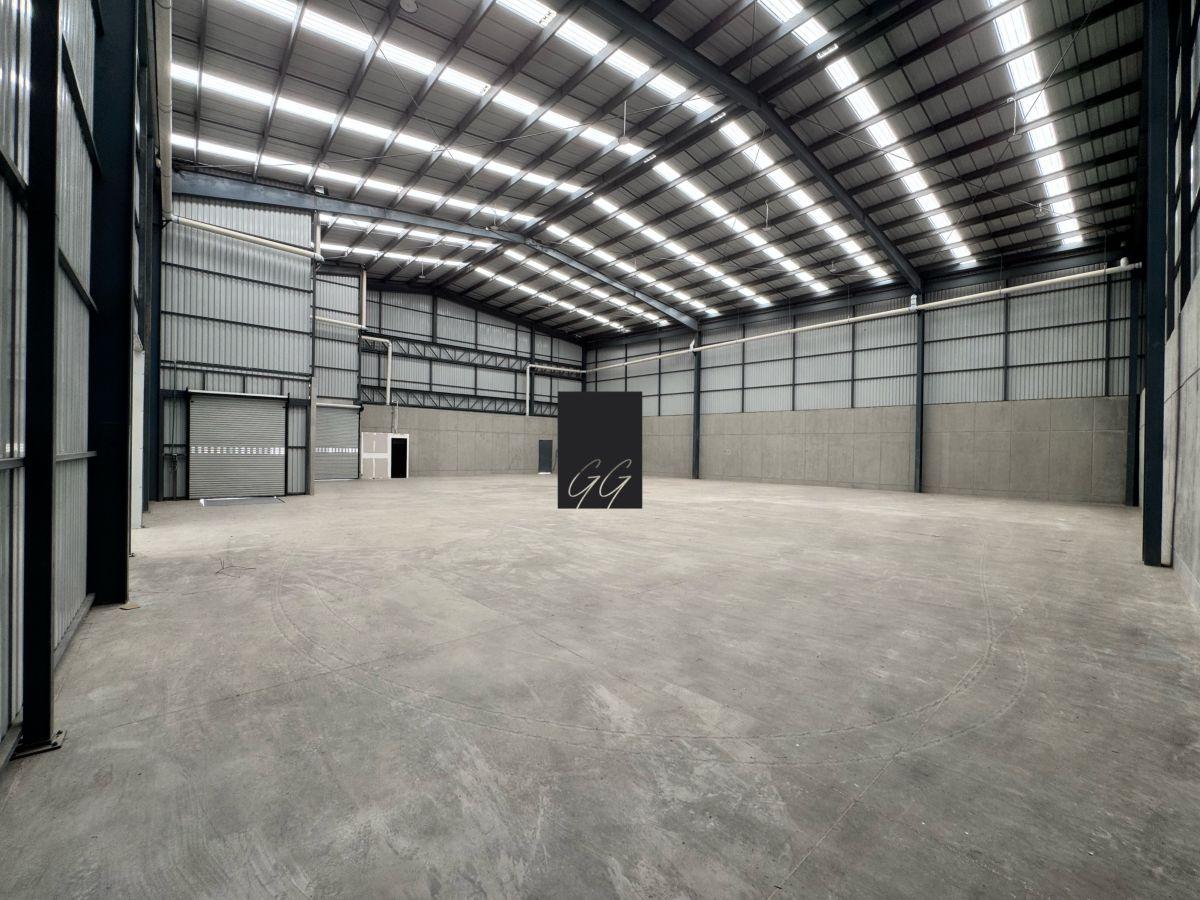 Bodega en Renta en Cuautitlán de 711 m&sup2;, 1 Anden + 1 Rampa.
