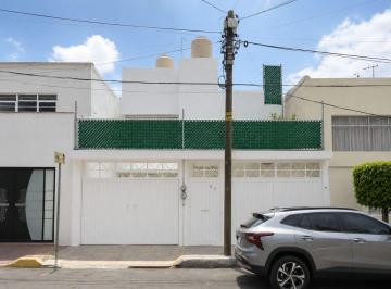 Casa de 4 habitaciones, Gustavo A. Madero · Casa 3 Niveles Para Remodelar, 4 Rec. Estudio, Cisterna, Cto. Servicio | Nueva Vallejo, Gustavo A.