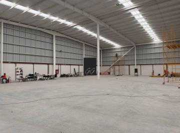 Bodega comercial , Naucalpan de Juárez · Bodega en Renta en Naucalpan de 4,916 m² Desde, 4 Andenes + 2 Rampas.
