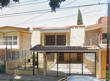 Casa de 4 habitaciones, Guadalajara · Propiedad en Venta Ubicada en Guadalajara, Jalisco.