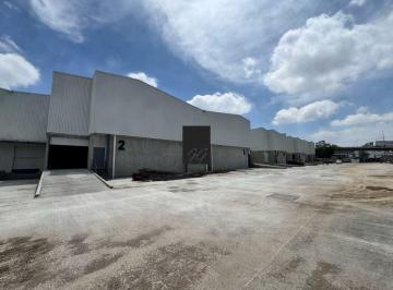 Bodega comercial , Cuautitlán · Bodega en Renta en Cuautitlán de 1,409 m², 3 Andenes + 3 Rampas.