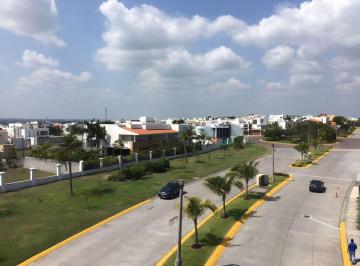 Casa de 4 habitaciones, Alvarado · Venta de Casa en Las Lomas Residencial, Alvarado, Ver