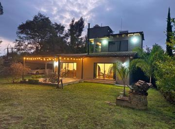 Casa · 180m² · 3 Recámaras · 2 Estacionamientos · Casa en Renta en El Fresno