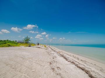 Terreno / Lote , Lázaro Cárdenas · Terreno en Venta en Isla de Holbox, Lázaro Cárdenas, Quintana Roo.