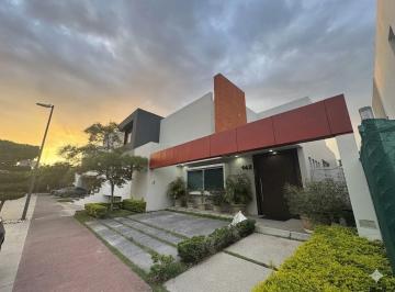 Casa en condominio de 2 habitaciones, Zapopan · Casa en Saveira Solares (Coto 8) con Recamara en Planta Baja