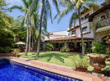 Renta de villa para 12 personas en puerto valalrta · Hacienda La Marina