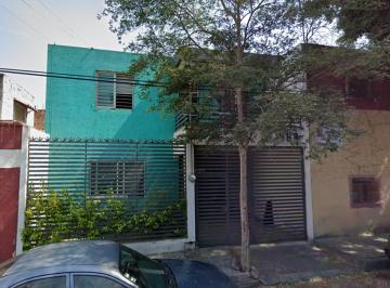 Casa de 4 habitaciones, San Pedro Tlaquepaque · Casa en Venta en Leandro Valle 568, Lindavista, Tlaquepaque Jalisco.