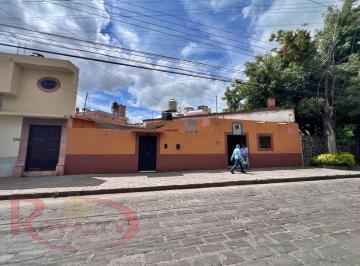Casa de 2 habitaciones, San Miguel de Allende · Propiedad en Venta Ubicada en Calzada de La Aurora, Centro