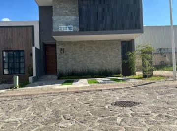 Casa de 3 habitaciones, Tlajomulco de Zúñiga · Renta Fraccionamiento La Rioja
