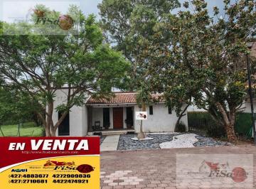 Casa · 162m² · 2 Recámaras · 2 Estacionamientos · Casa en Club de Golf San Gil