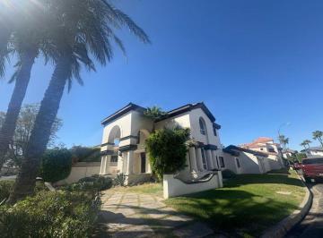 Casa de 3 habitaciones, Mexicali · Casa en Venta en San Pedro Residencial I