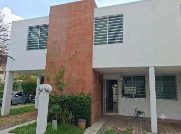 Casa de 3 habitaciones, Zapopan · Casa en Venta Cerca de Base Aérea