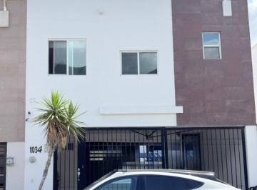 1 · Oportunidad Casa en Residencial de La Sierra | Frente a Parque | Carretera Nacional | Privada