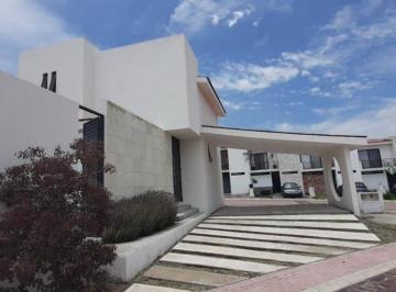 Casa en condominio de 4 habitaciones, El Marqués · Casa en Venta en Fraccionamiento Maple, Cd Maderas, El Marqués, Querétaro.