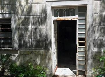 1 · Casa en Esquina Para Remodelar en Venta Frente a Plaza Patio