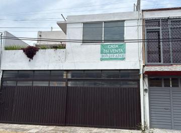 Casa · 331m² · 4 Recámaras · 2 Estacionamientos · Casa en Puebla de Zaragoza Cerca de Plaza Cristal
