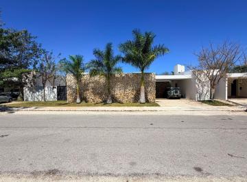 Casa de 3 habitaciones, Mérida · Casa de 1 Nivel, 3 Recámaras, Amplio Jardín, Dentro de Privada en El Norte de Mérida.