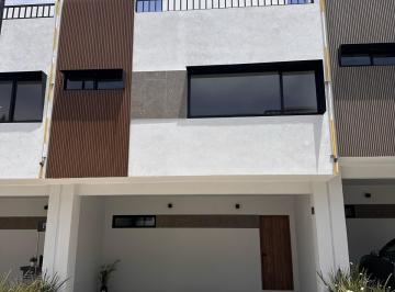 Casa · 152m² · 3 Recámaras · 2 Estacionamientos · Casa - La Cúspide