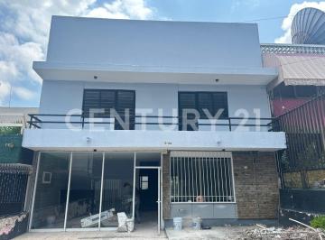 Casa · 306m² · 4 Recámaras · 6 Estacionamientos · Casa en Venta, Col Jardines del Country, guadalajara, Jal