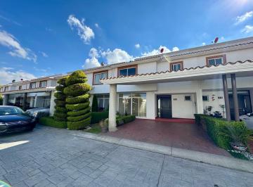 Casa · 310m² · 3 Recámaras · 2 Estacionamientos · Casa en Venta en Lerma en Rincon del Bosque