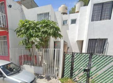 Casa de 2 habitaciones, Aguascalientes · Casa de 80 m² con 2 Recámaras en Venta en Valle del Cedazo