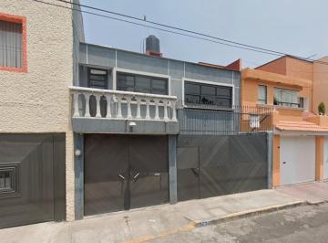 Casa de 5 habitaciones, Gustavo A. Madero · Casa en Venta en Gustavo a Madero, Nueva Vallejo.