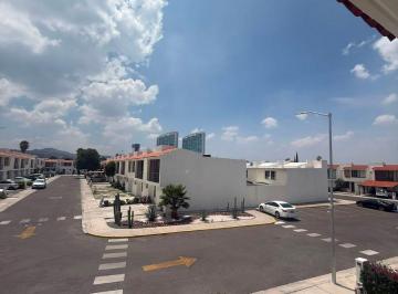 Casa · 124m² · 3 Recámaras · 2 Estacionamientos · Casa en Venta en Santa Fe Juriquilla | 3 Recámaras | Seguridad 24/7 | $3,100,000