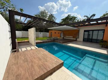 1 · Casa en Venta con Amplios Espacios Una Sola Planta en La Rejoyada Merida Yucatan