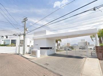 Casa en condominio de 3 habitaciones, Querétaro · Casa Dentro de Condominio en Venta en Lomas del Marques, Santiago de Queretaro