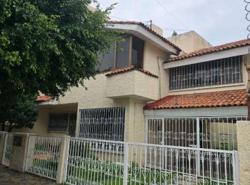Casa de 3 habitaciones, Zapopan · Casa en Renta. Oficinas o Habitacional. Chapalita de Occidente