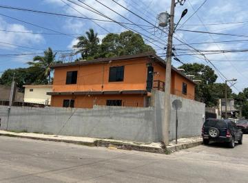 Casa · 392m² · 3 Recámaras · 4 Estacionamientos · Casa - Petroquímicas