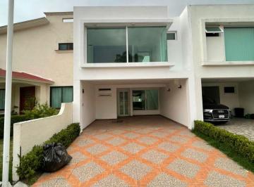 Casa de 3 habitaciones, Metepec · Casa en Renta en Metepec, Privada Sobre Av Lerma, Salidas Rapidas a Cdmx, a 5 Min de Av Tecnologico