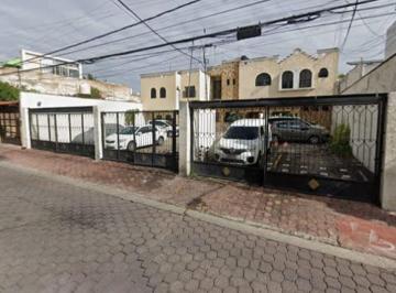 Casa de 3 habitaciones, Zapopan · Casa en Venta Dentro de Coto a Solo 3 Minutos de Estación de Tren Dermatológico en Zapopan Jal.