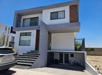 Casa en condominio de 3 habitaciones, Zapopan · Casa en Venta en Entrelomas | 3 Recámaras con Vestidor | Diseño Moderno | Zapopan