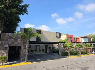 1edeedc26d0a0a32d06686be53ea1ad8395489f2d574e3764ec84da4409b8aab · Casa Remodelada en Venta en Paseo San José, La Asunción, Metepec