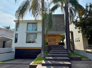 1 · Casa en Renta, San Victor, Valle Real, Zapopan