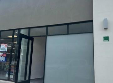 Local comercial · 50m² · Renta Local de 50 m² en Plaza Vía La Luz - Zona Carretera Nacional en Monterrey - en Planta Baja