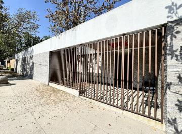 Casa · 1276m² · 3 Recámaras · 2 Estacionamientos · Casa en Renta Jardines del Country Guadalajara Jalisco