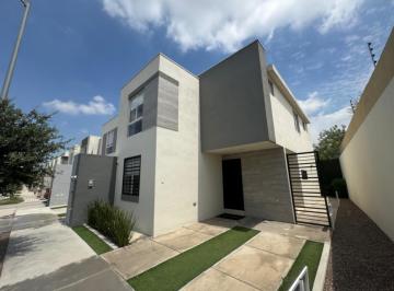1 · Casa en Venta en Fraccionamiento Privado en García. Estrena La Casa de Tus Sueños