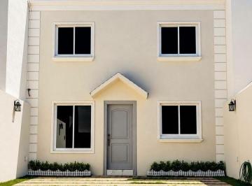 Casa · 140m² · Venta de Casa en Fraccionamiento Bicentenario