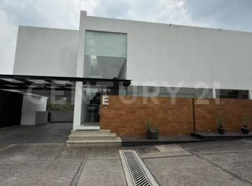 Casa · 601m² · 4 Recámaras · 4 Estacionamientos · Renta Casa Hacienda de Valle Escondido Atizapan 11356