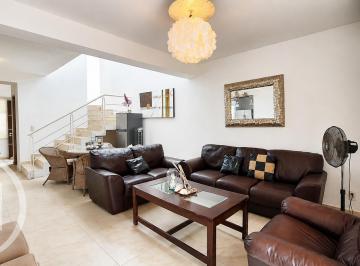 Casa en condominio de 3 habitaciones, Solidaridad · Casa Amueblada en Renta Largo Plazo