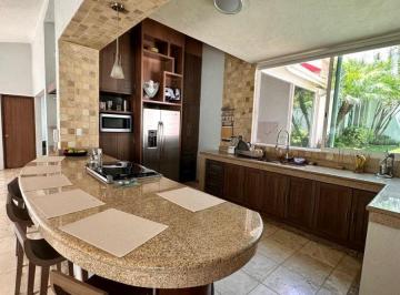 Casa de 3 habitaciones, Cuernavaca · Casa de 500 m² con 3 Recámaras en Venta y Renta en Lomas de La Selva